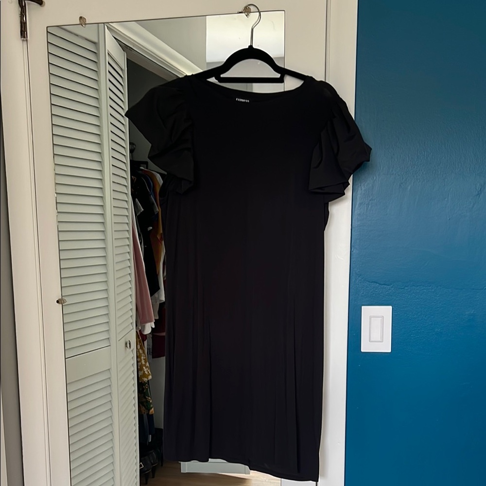 Casual chic Tee shirt dress with Fancy Sleeves